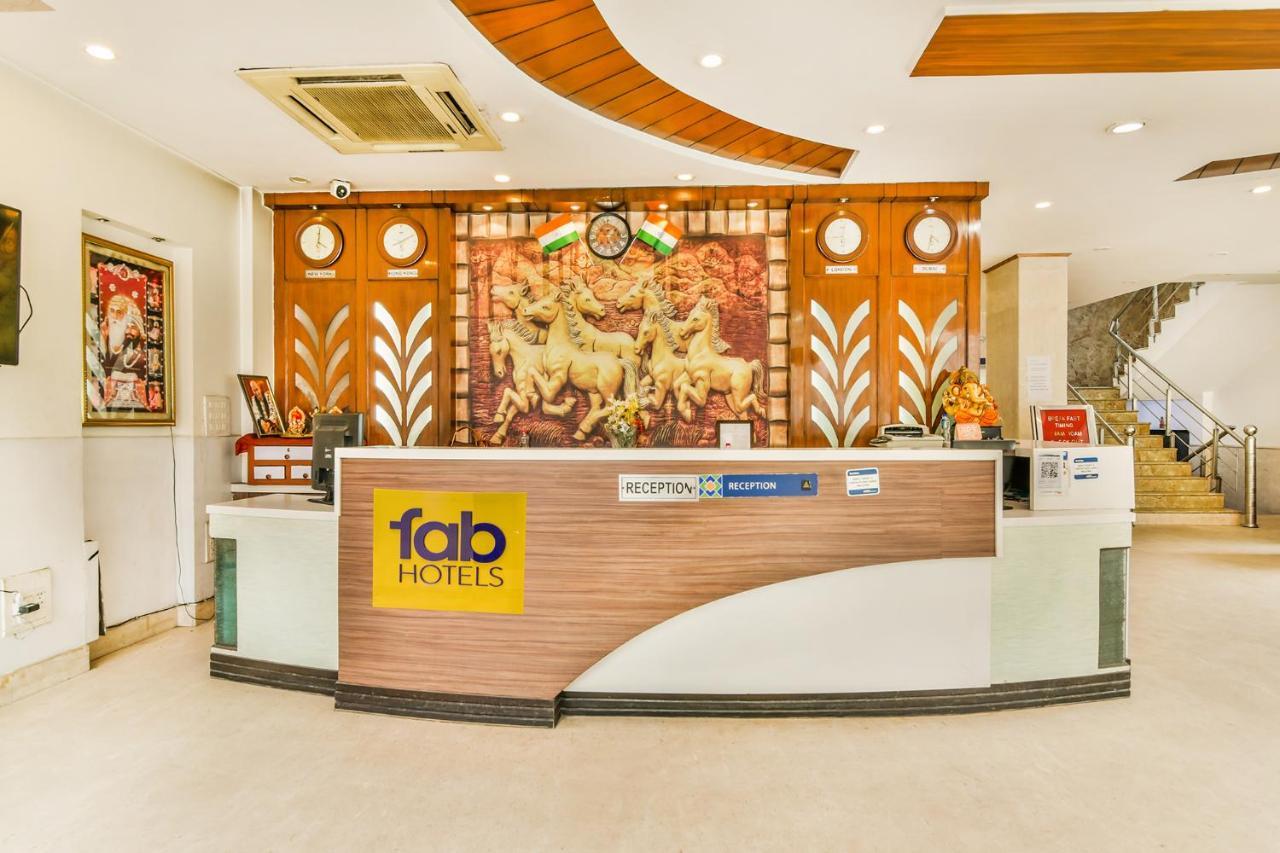 Fabhotel Sehej Inn New Delhi Exteriör bild